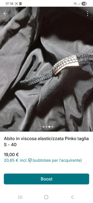 Abito Pinko nero con spacchi e scollatura profondi