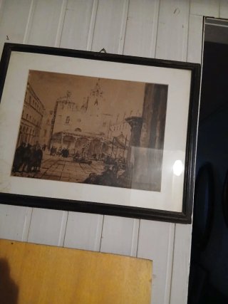 Quadro con cornice nera