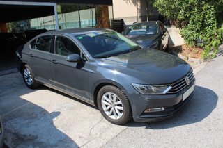 Volkswagen PASSAT Advance 1.6 TDI 88kW 120CV (2018)