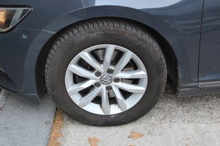 Volkswagen PASSAT Advance 1.6 TDI 88kW 120CV (2018)