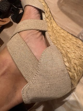 Sandalias Beige Cuña Talla 10M usa