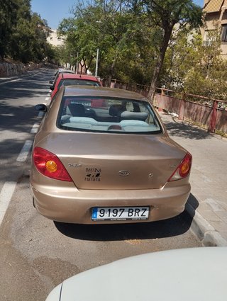 KIA Rio 2002