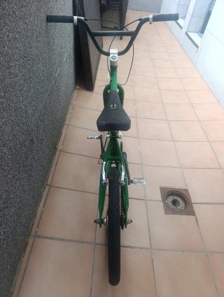 Bicicleta BMX Verde