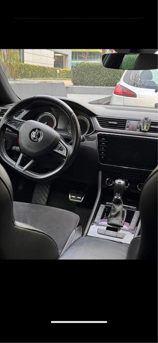 Skoda Superb SportLine 280 CV 4x4 DSG 2017
