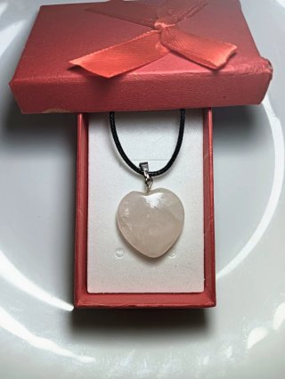 Collar Corazón Cuarzo Rosa