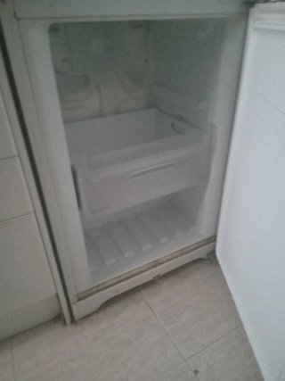 Nevera blanca gratis en Igualada