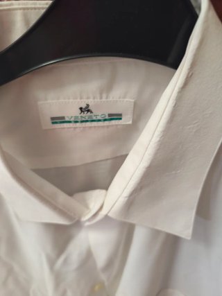 Camisa Veneto Blanca hay 3 especiales camarero