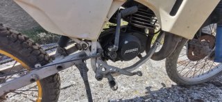 Suzuki DR Big Blanco/Azul Moto Enduro
