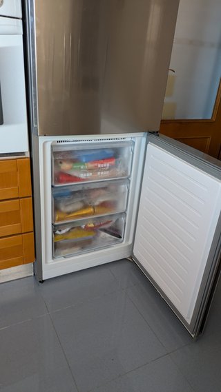 Frigorífico Combi SIEMENS KG39NXIA