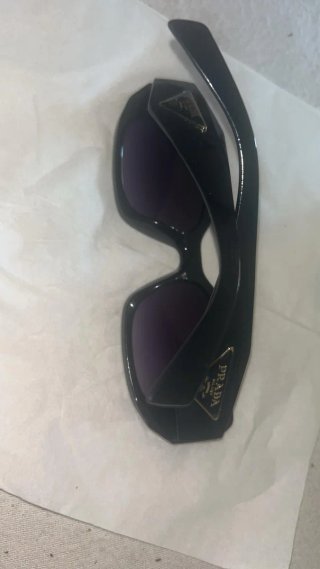 Gafas de sol Prada negras