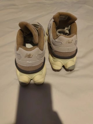 Zapatillas New Balance Beige/Marrón
