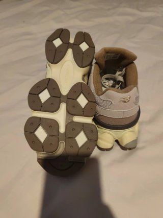 Zapatillas New Balance Beige/Marrón