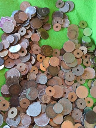 4.5 kilos de Monedas Antiguas y Modernas variadas