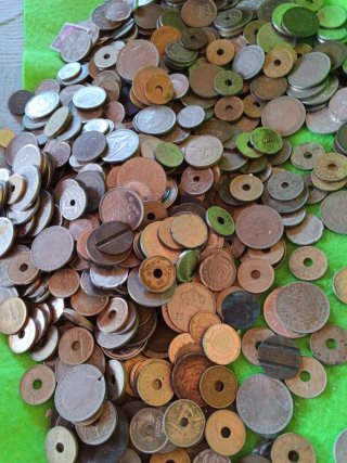 4.5 kilos de Monedas Antiguas y Modernas variadas