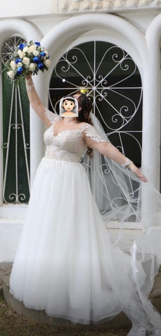 Vestido de Novia con Velo y Armador