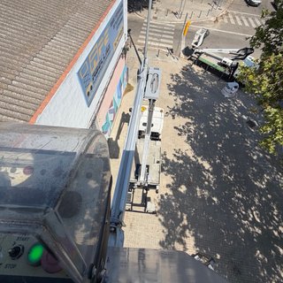 Camión Cesta Articulado 17m