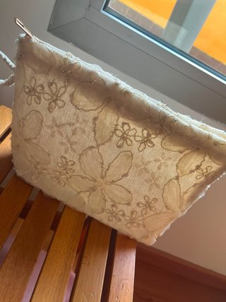 Neceser tela lentejuelas blanco y oro