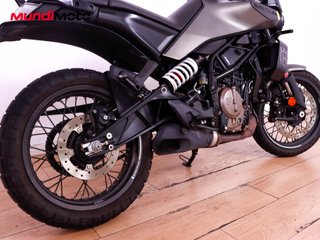 HUSQVARNA SVARTPILEN 125 ABS