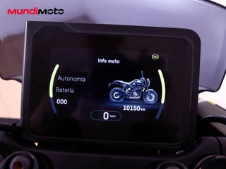 HUSQVARNA SVARTPILEN 125 ABS
