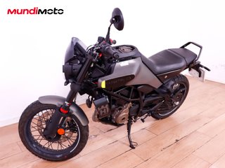 HUSQVARNA SVARTPILEN 125 ABS