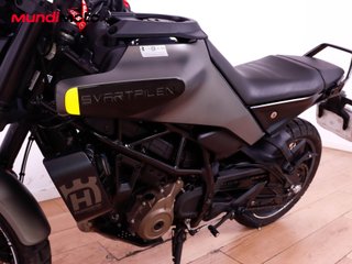HUSQVARNA SVARTPILEN 125 ABS