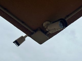 Videograbador DVR 8+8 Canales con 6 Cámaras