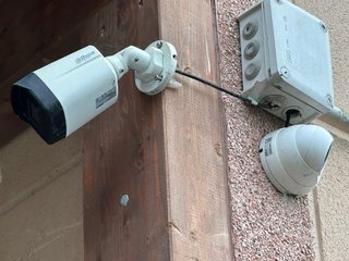 Videograbador DVR 8+8 Canales con 6 Cámaras