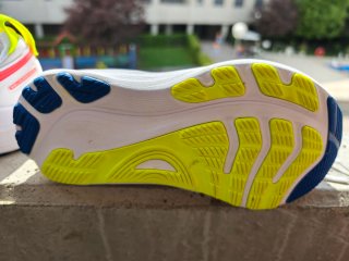 Zapatillas Asics Kayano 32 Rojas y Blancas