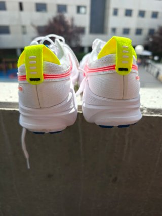 Zapatillas Asics Kayano 32 Rojas y Blancas