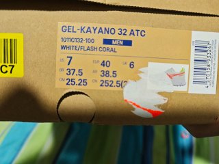 Zapatillas Asics Kayano 32 Rojas y Blancas