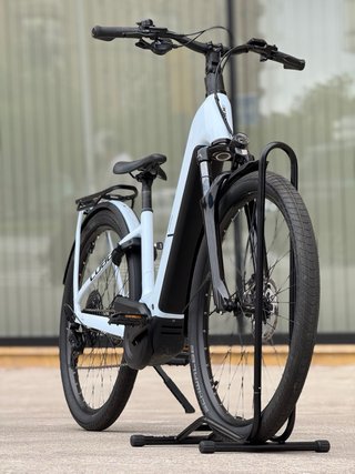 Bicicleta Eléctrica Cube Kathmandu 47