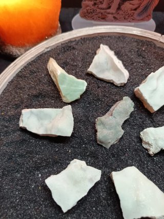 Quarzo bianco e verdastro naturale