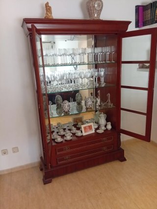 Vitrina Hurtado Caoba Cristal