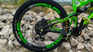 Bicicleta Enduro Intense T275C Full Carbon,13.3 kg