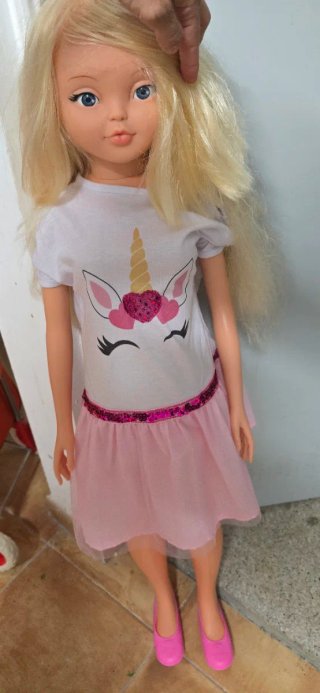 Muñeca Rosaura con vestido unicornio