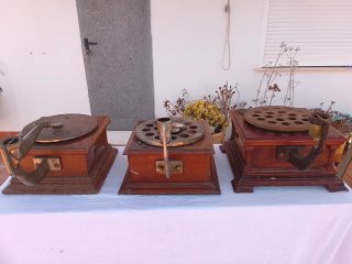 Cajas de gramófono La Voz de su Amo