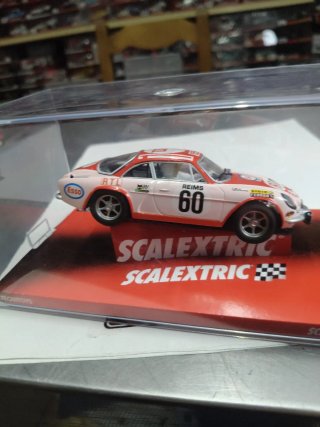 Scalextric Renault Alpine A110