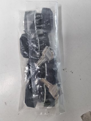 < Baúl trasero ATV QJMOTOR SFA 1000