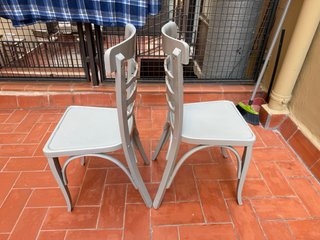 Lote 2 Sillas Vintage Grises