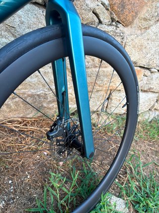 Canyon Ultimate CF SLX 8 AXS 2025