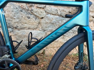 Canyon Ultimate CF SLX 8 AXS 2025