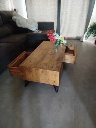 Mesa de centro rústica madera y metal