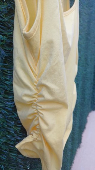 Top sin mangas cuello redondo talla L