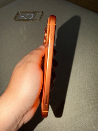 iPhone 17 Pro Max Naranja