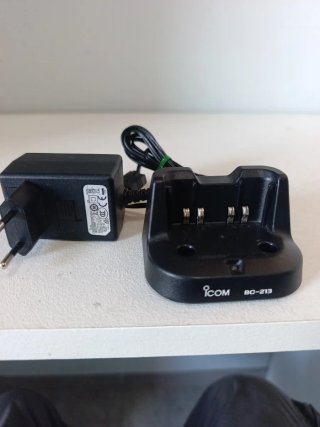Caricabatterie rapido Icom BC-213