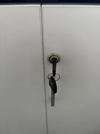 Mueble Aparador Oficina / Armario Bajo con Llave