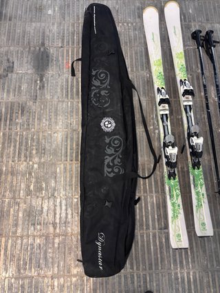 Esquís Atomic 159cm con Bastones y funda
