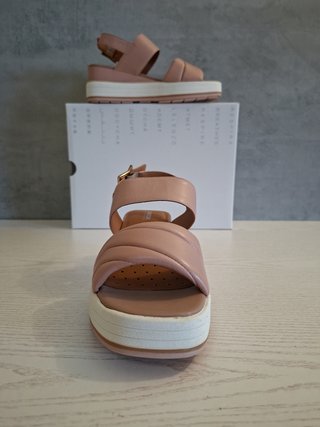 Sandalias Geox Rosita B cuña Talla 38