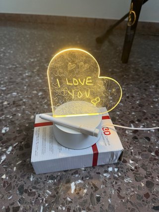Lámpara Corazón LED con Lápiz