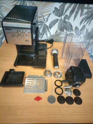 Cafetera Espresso Oster Prima Latte II OCF108X